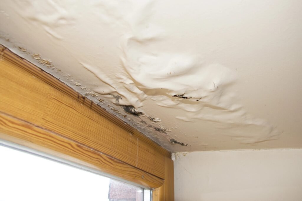 atap rusak jasa watperproofing aspal cair