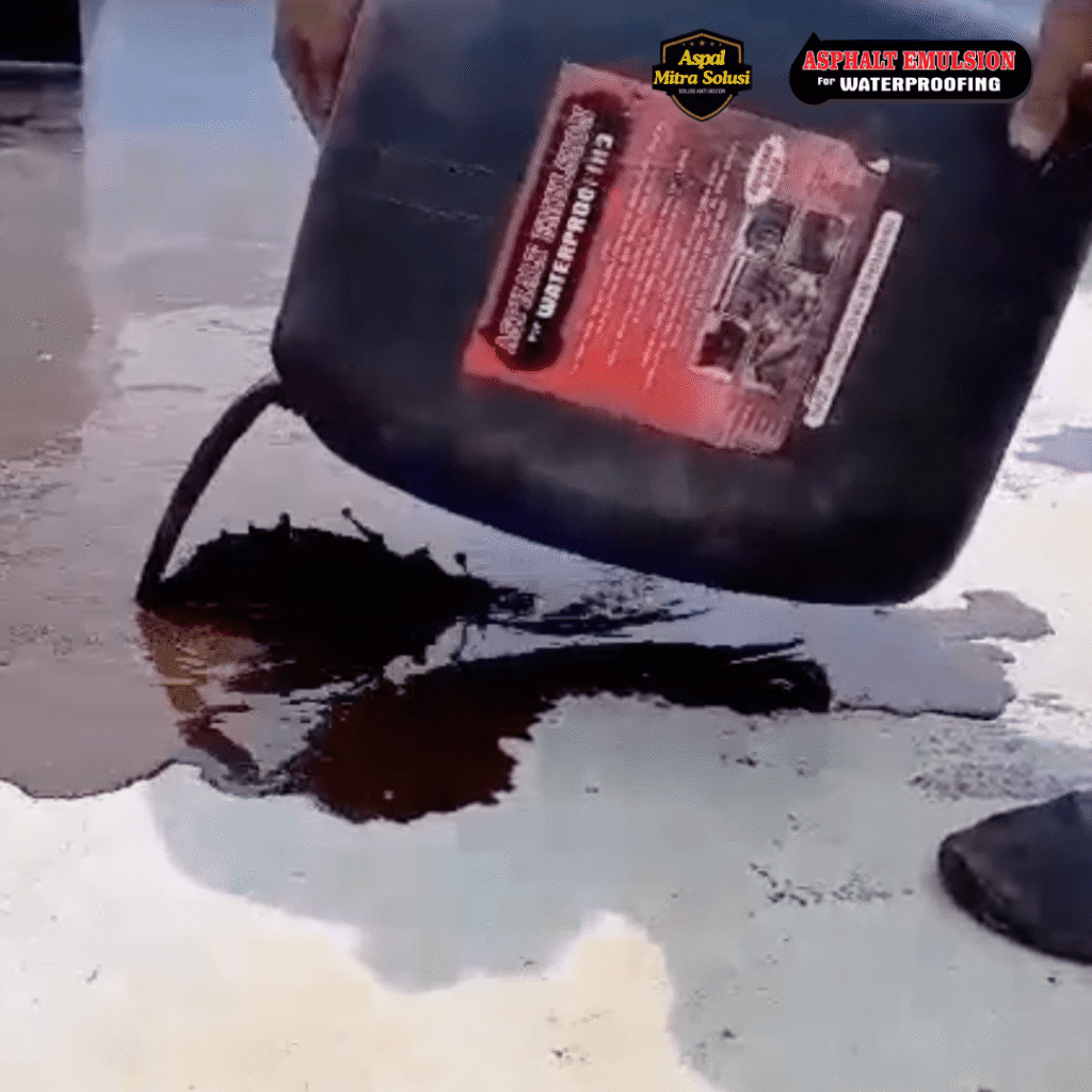 jual aspal cair terdekat - waterproofing dak beton - aspal cair anti bocor - aspal mitra solusi